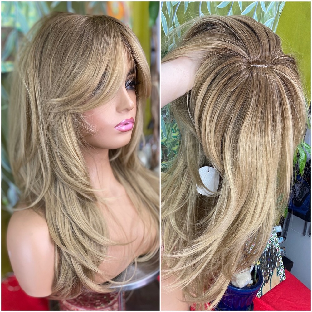 realistic warm dirty blonde wig with roots